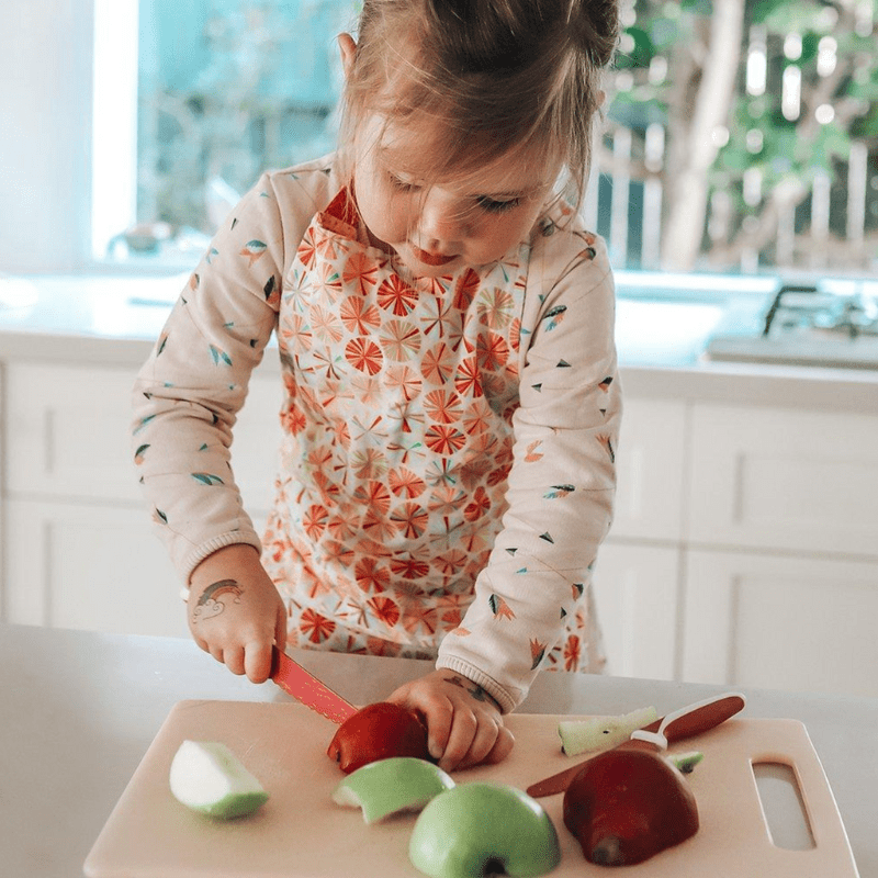 Avental Tutete + Faca para Autonomia Infantil Kiddikutter - O Gato das Fraldas