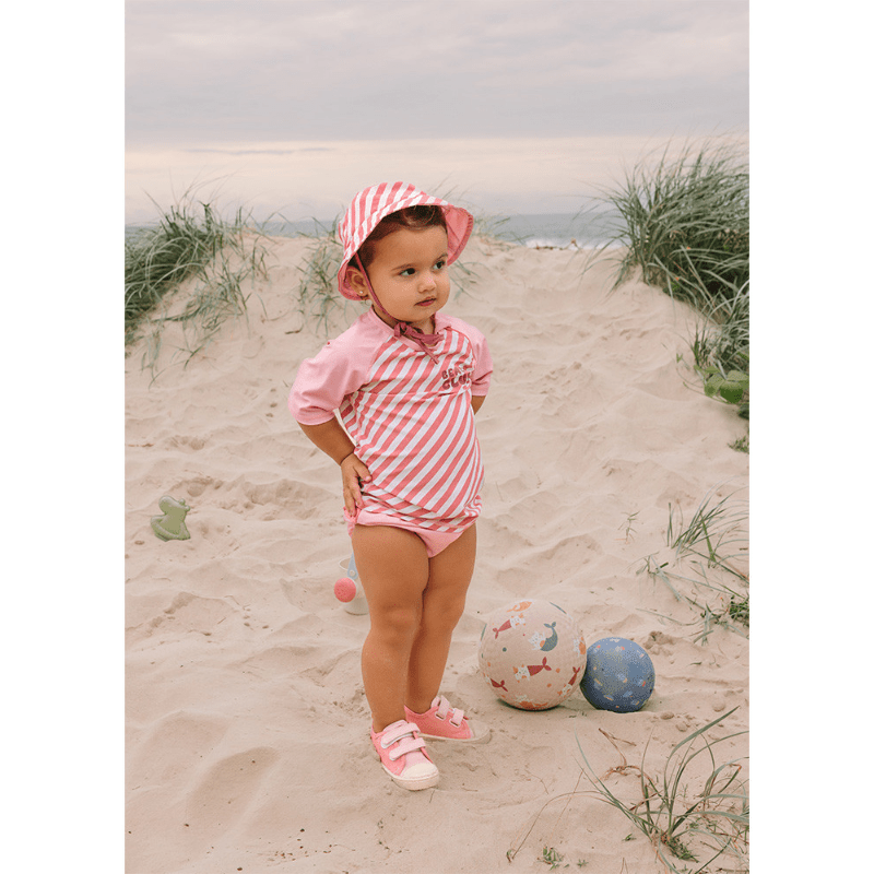 Chapéu Infantil Reversível UV30 Stripes Bloom & Blush, Monnëka - O Gato das Fraldas