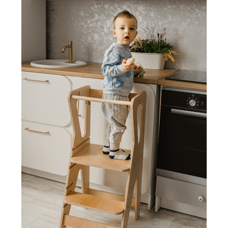 Torre de Aprendizagem Ajustável em Madeira – Luna Toys - O Gato das Fraldas