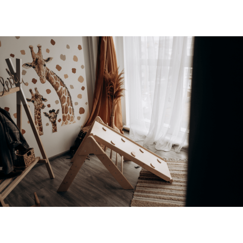 Triângulo Pikler com Rampa Deslizante – Luna Toys - O Gato das Fraldas